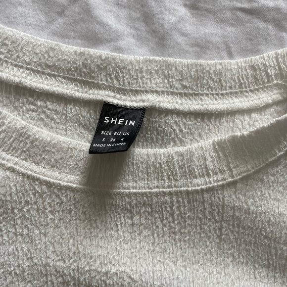 Puff sleeve top - Picture 2 of 2